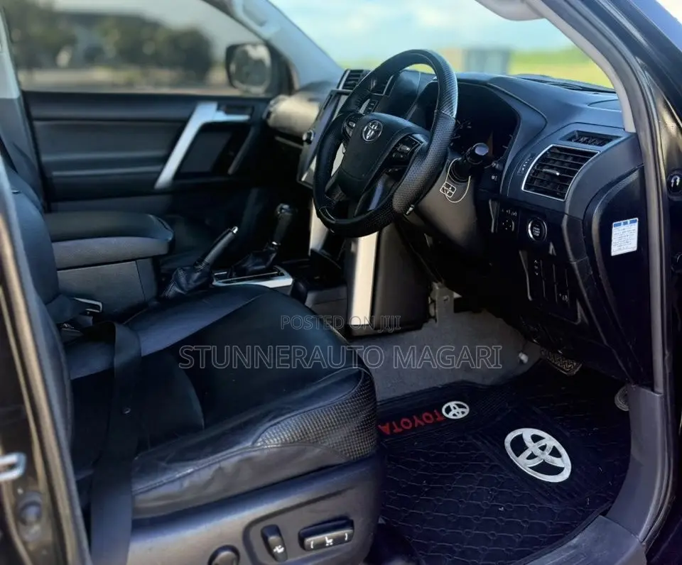 Toyota Land Cruiser Prado 2014 Black