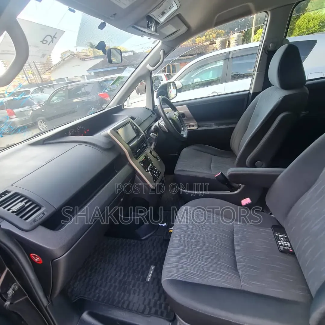 Toyota Noah 2013 Brown