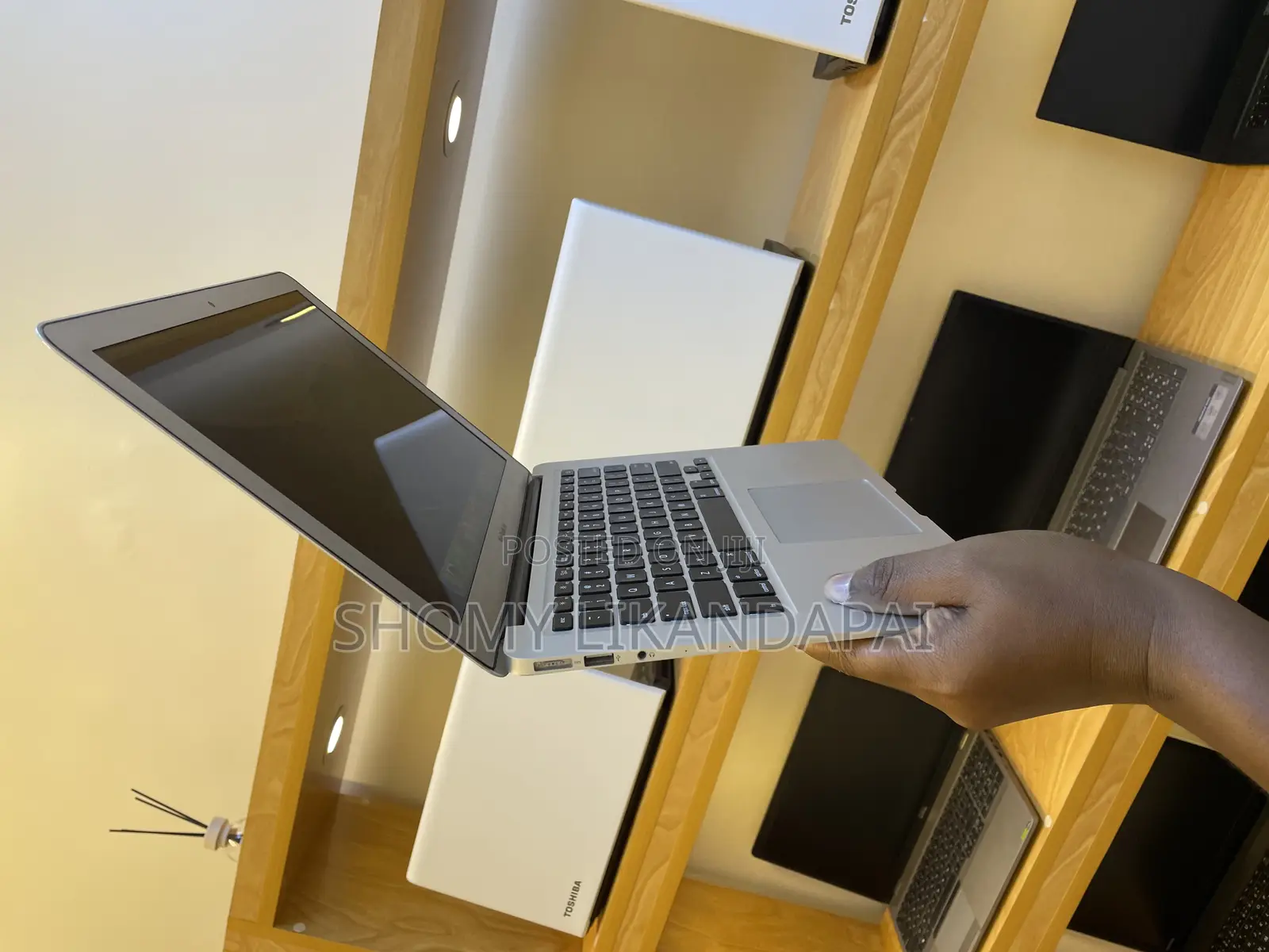 Laptop Apple MacBook 2017 8GB Intel Core i5 SSD 128GB