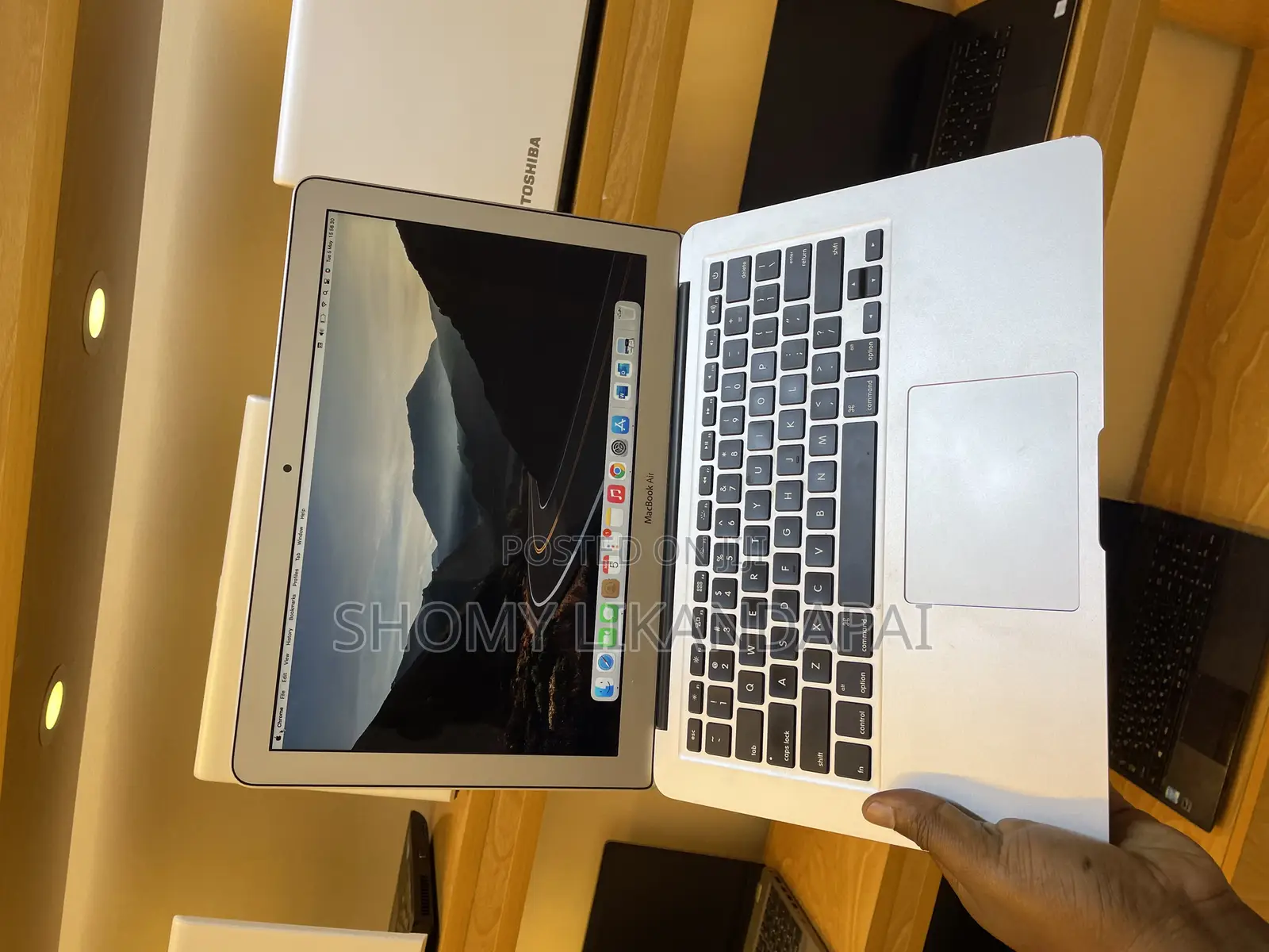 Laptop Apple MacBook 2017 8GB Intel Core i5 SSD 128GB