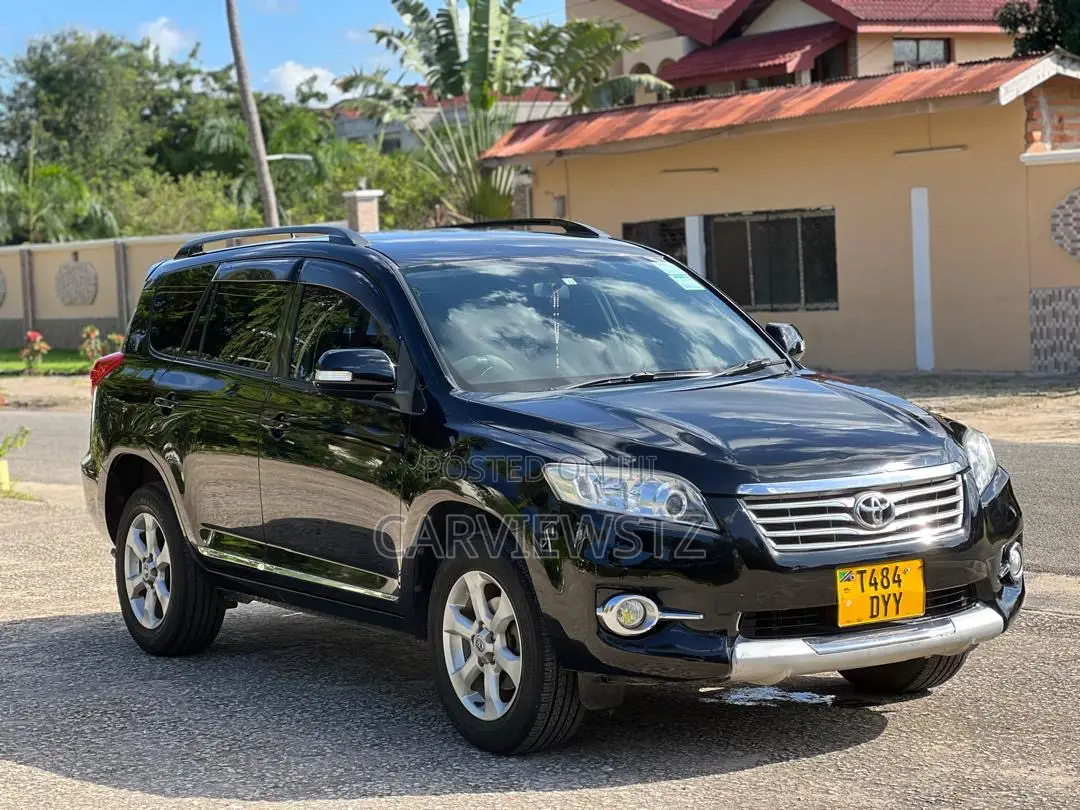 Toyota Vanguard 2011 Black