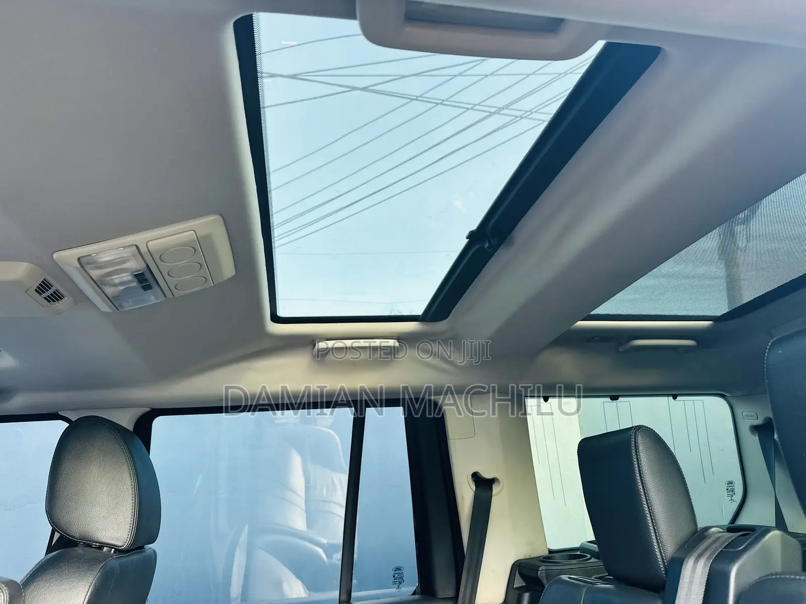 Land Rover Discovery 2014 White