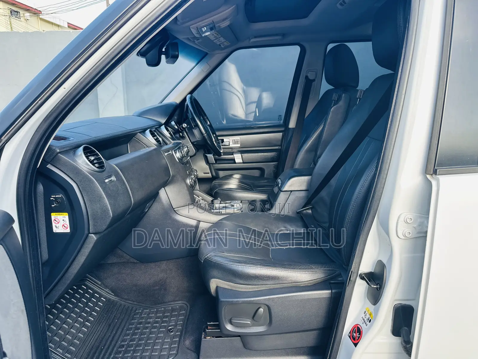Land Rover Discovery 2014 White