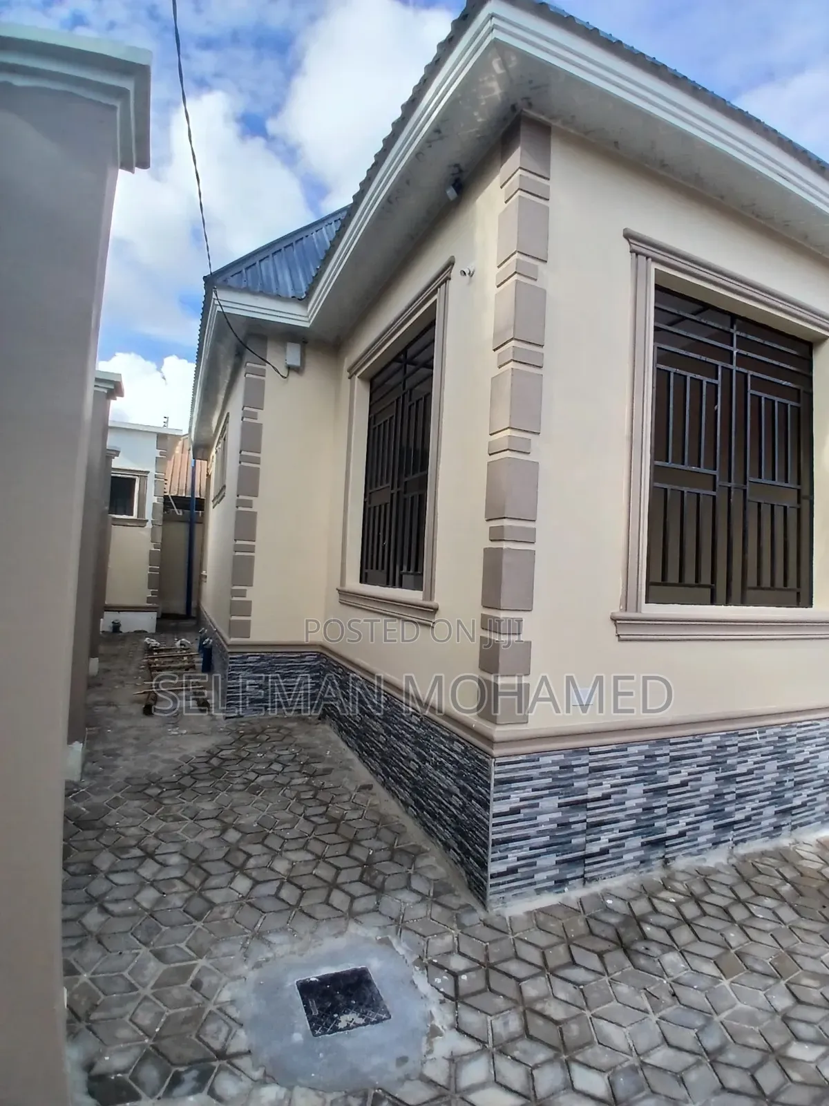 Furnished 4bdrm House in Biriani Real Estate, Chamazi for sale