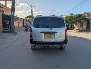 Toyota Probox 2004 Silver