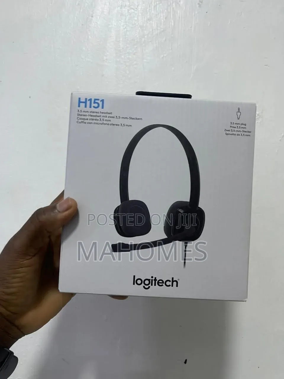 Logitech H151 Wired Stereo Headset With a Noise-Canceling