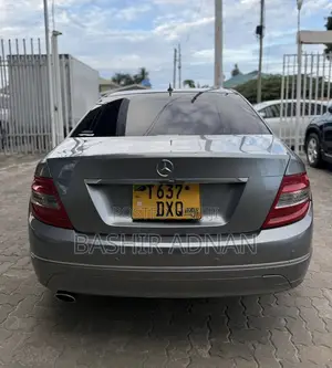 Mercedes-Benz C200 2007 Gray