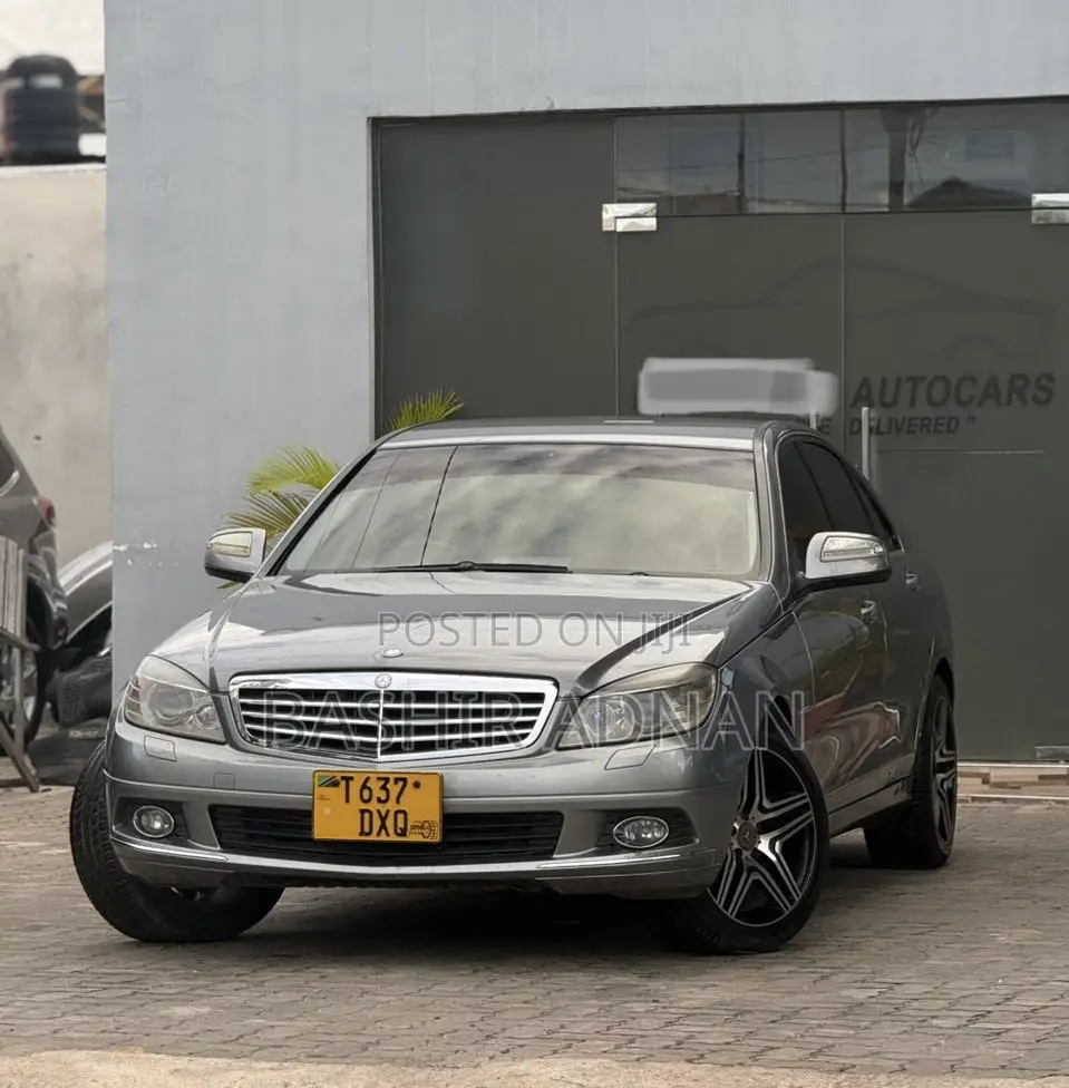 Mercedes-Benz C200 2007 Gray