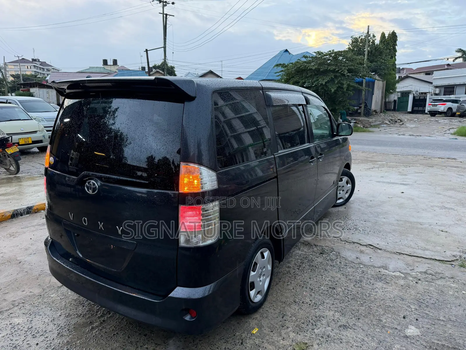 Toyota Voxy 2005 Black