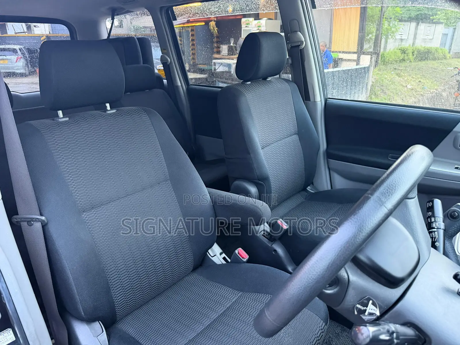 Toyota Voxy 2005 Black