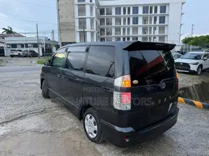 Toyota Voxy 2005 Black