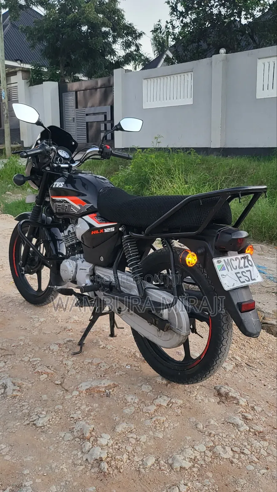 New TVS HLX 125 2025 Black