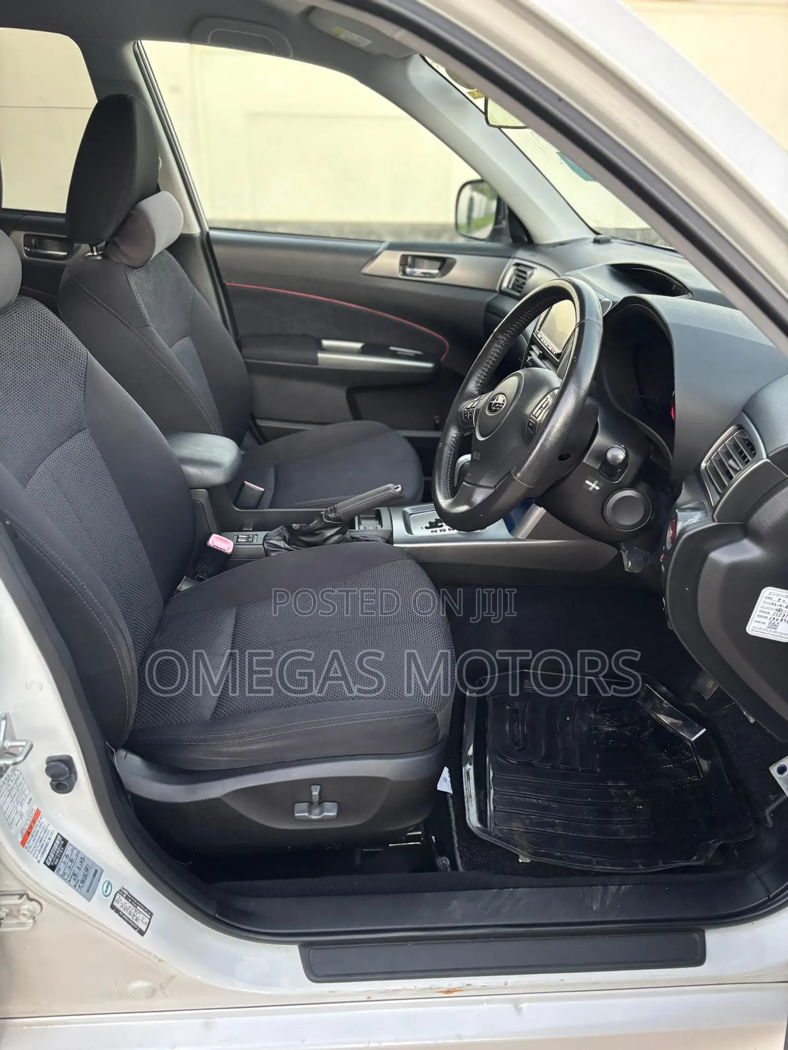 Subaru Forester 2.0D X 2011 Pearl
