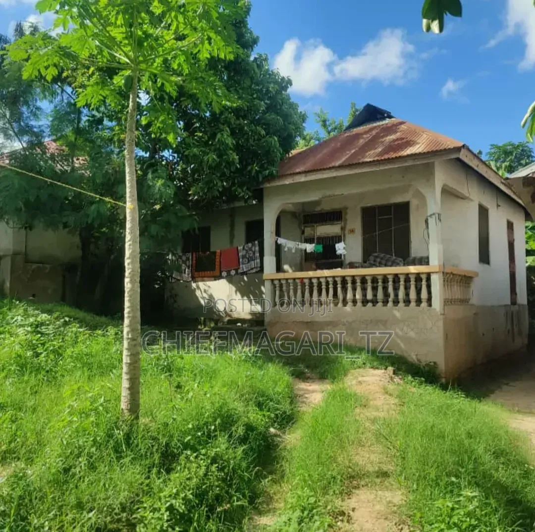 Furnished 3bdrm House in Kimara for sale