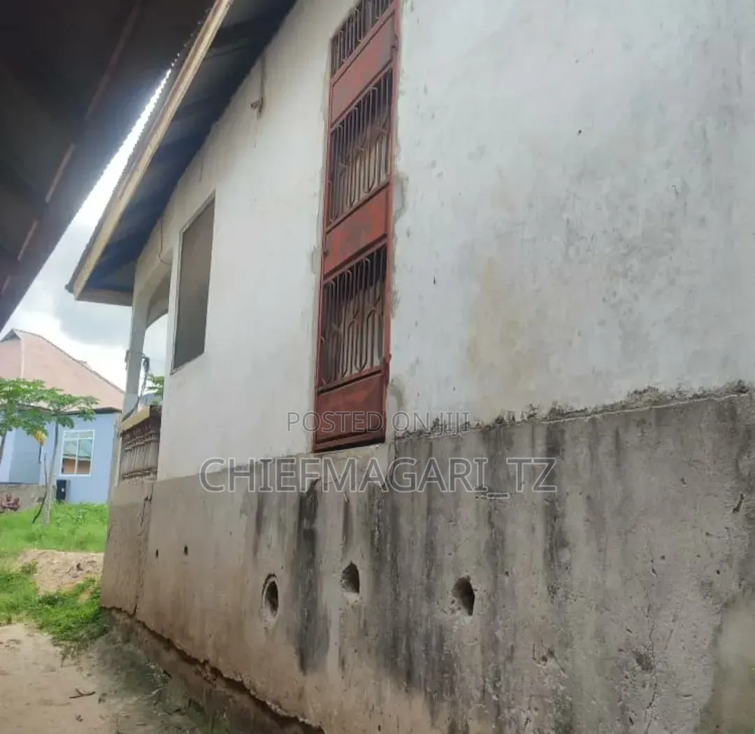 Furnished 3bdrm House in Kimara for sale