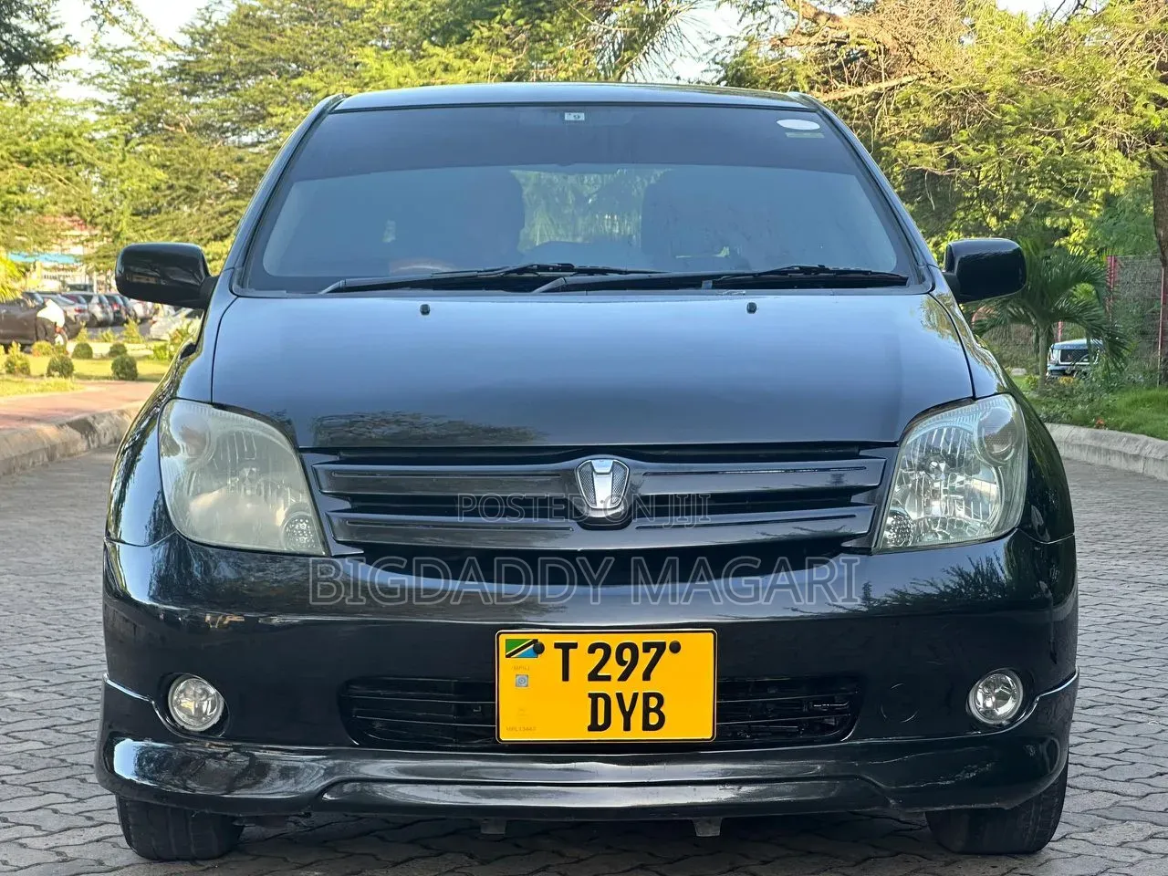 Toyota IST 2004