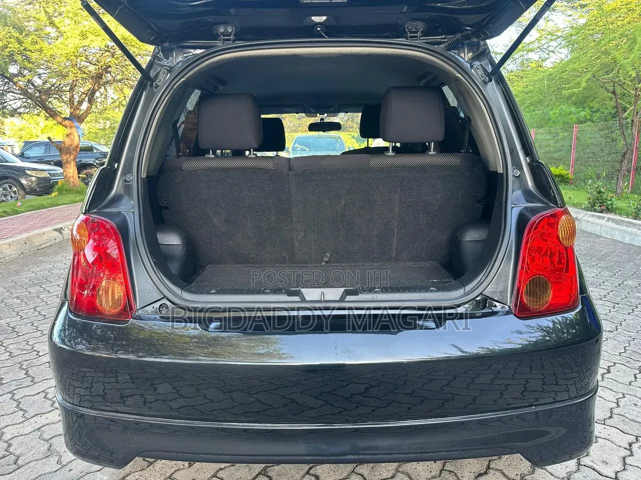 Toyota IST 2004