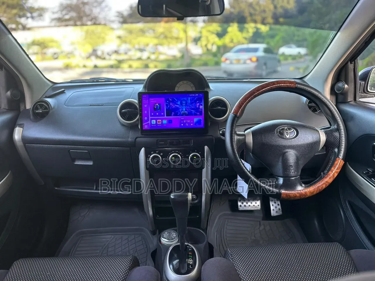 Toyota IST 2004