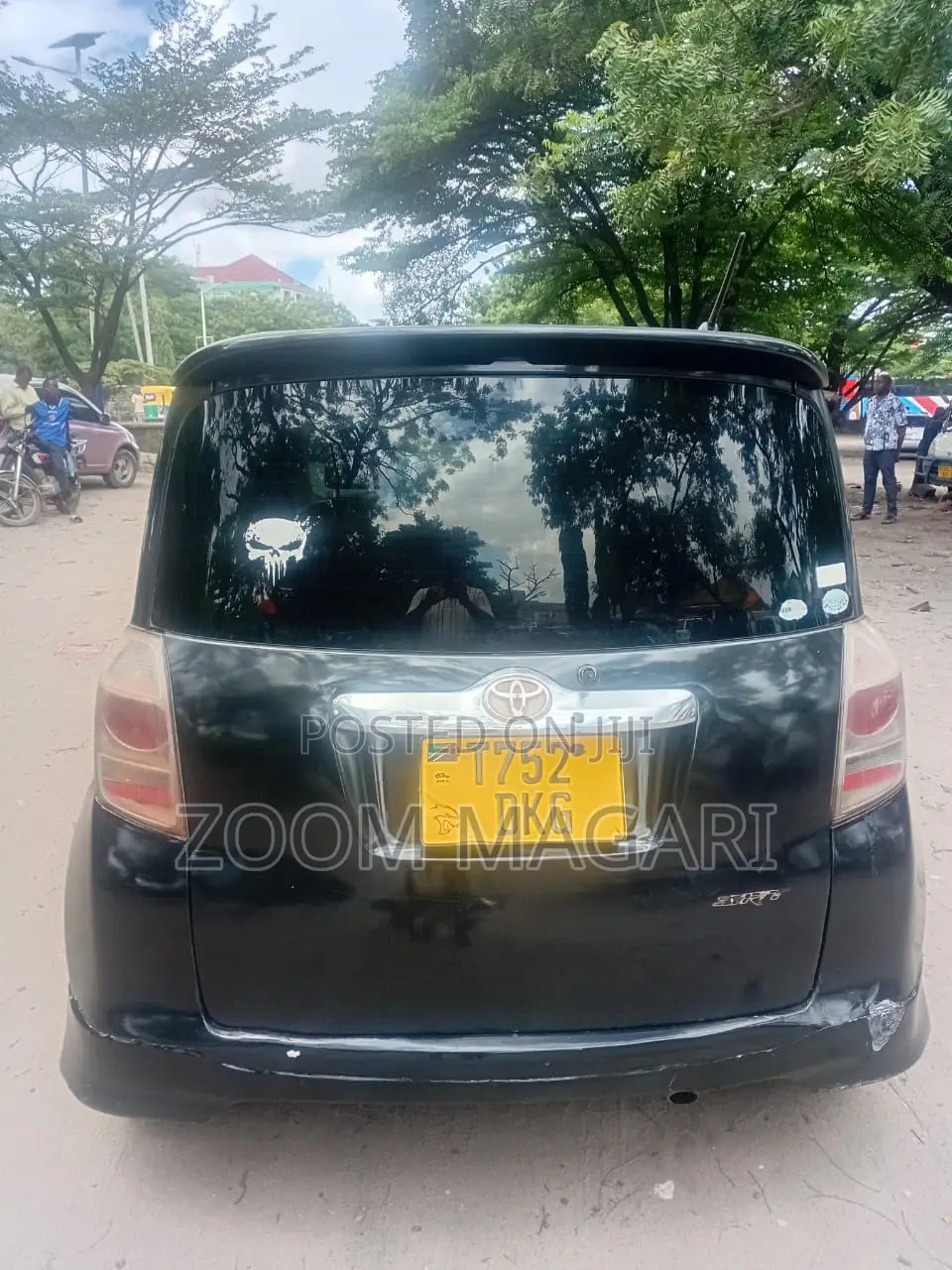 Toyota Ractis 2007 Black