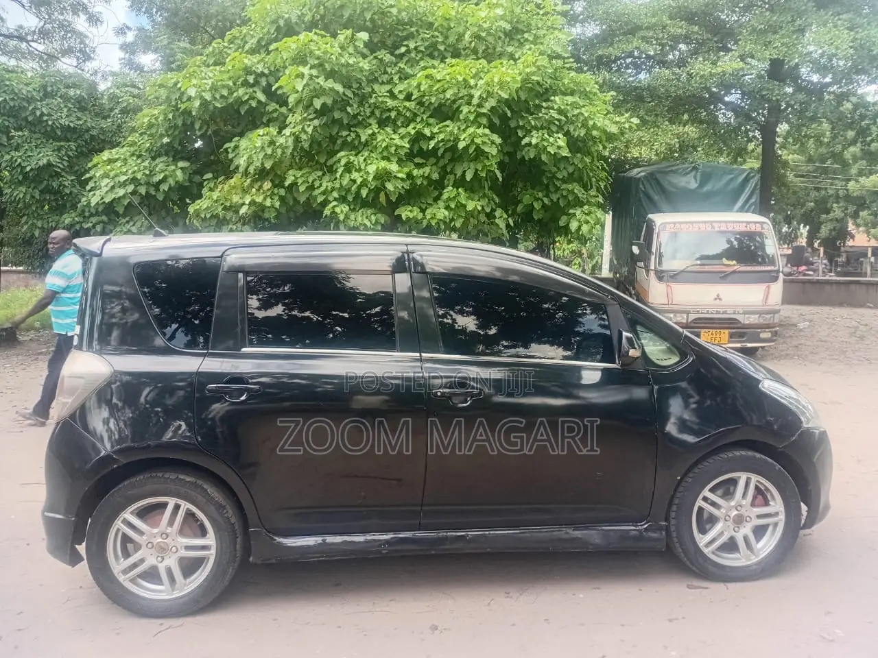 Toyota Ractis 2007 Black