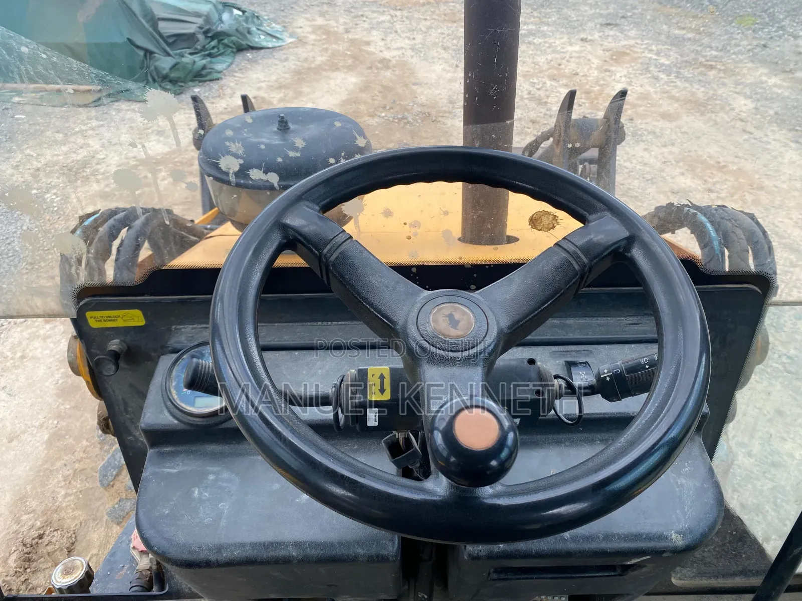 Backhoe Loader for Sale, Great Working Condition.