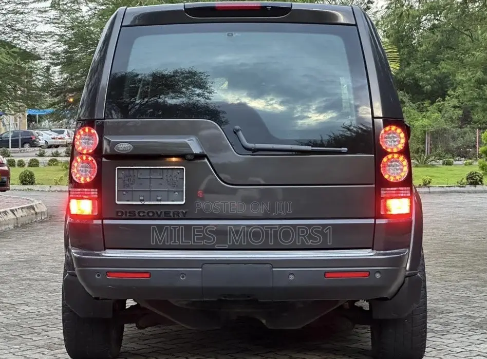 Land Rover Discovery 2016 Gray