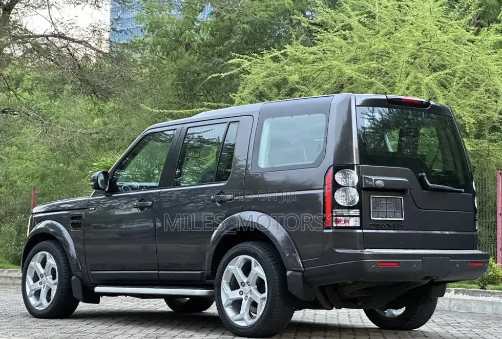 Land Rover Discovery 2016 Gray