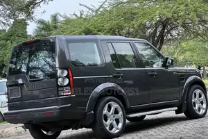 Land Rover Discovery 2016 Gray