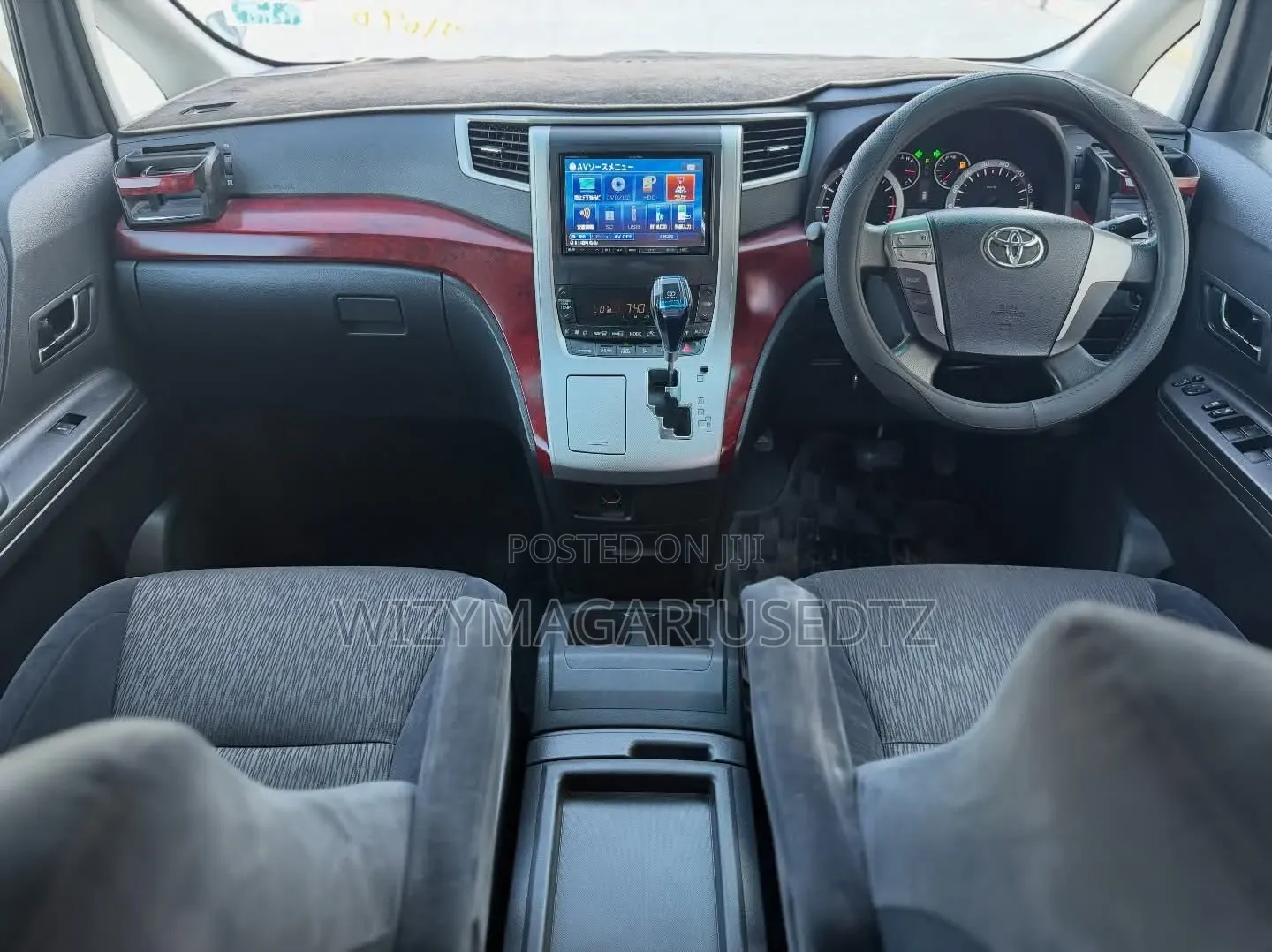 Toyota Alphard 2009 White