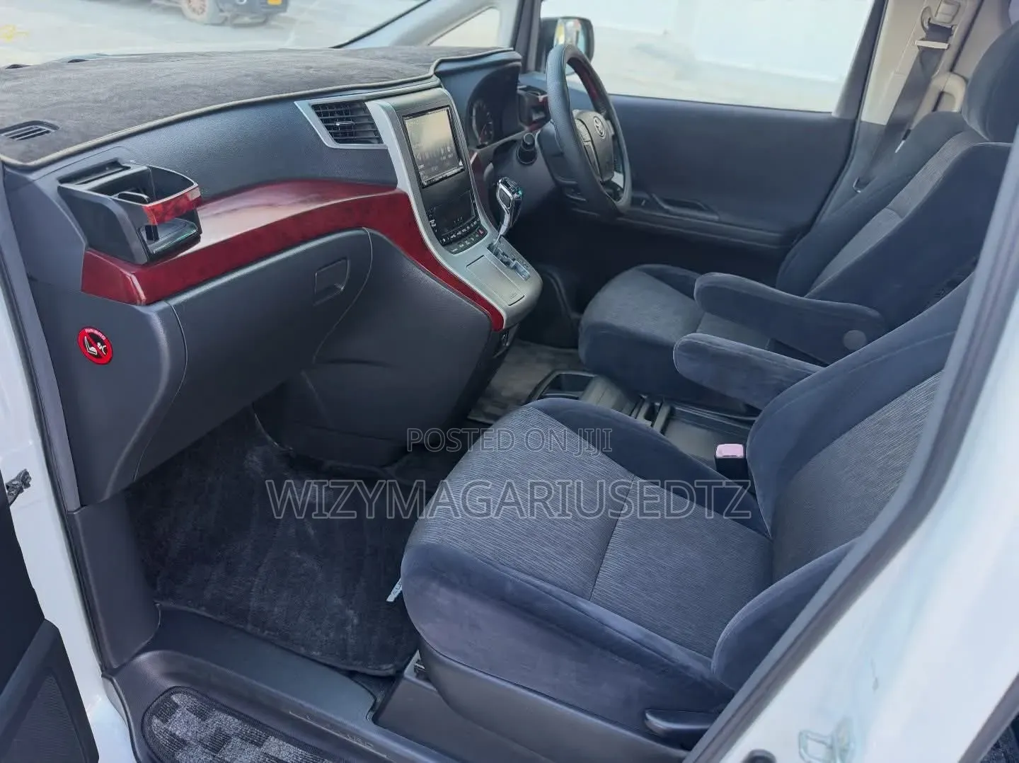 Toyota Alphard 2009 White