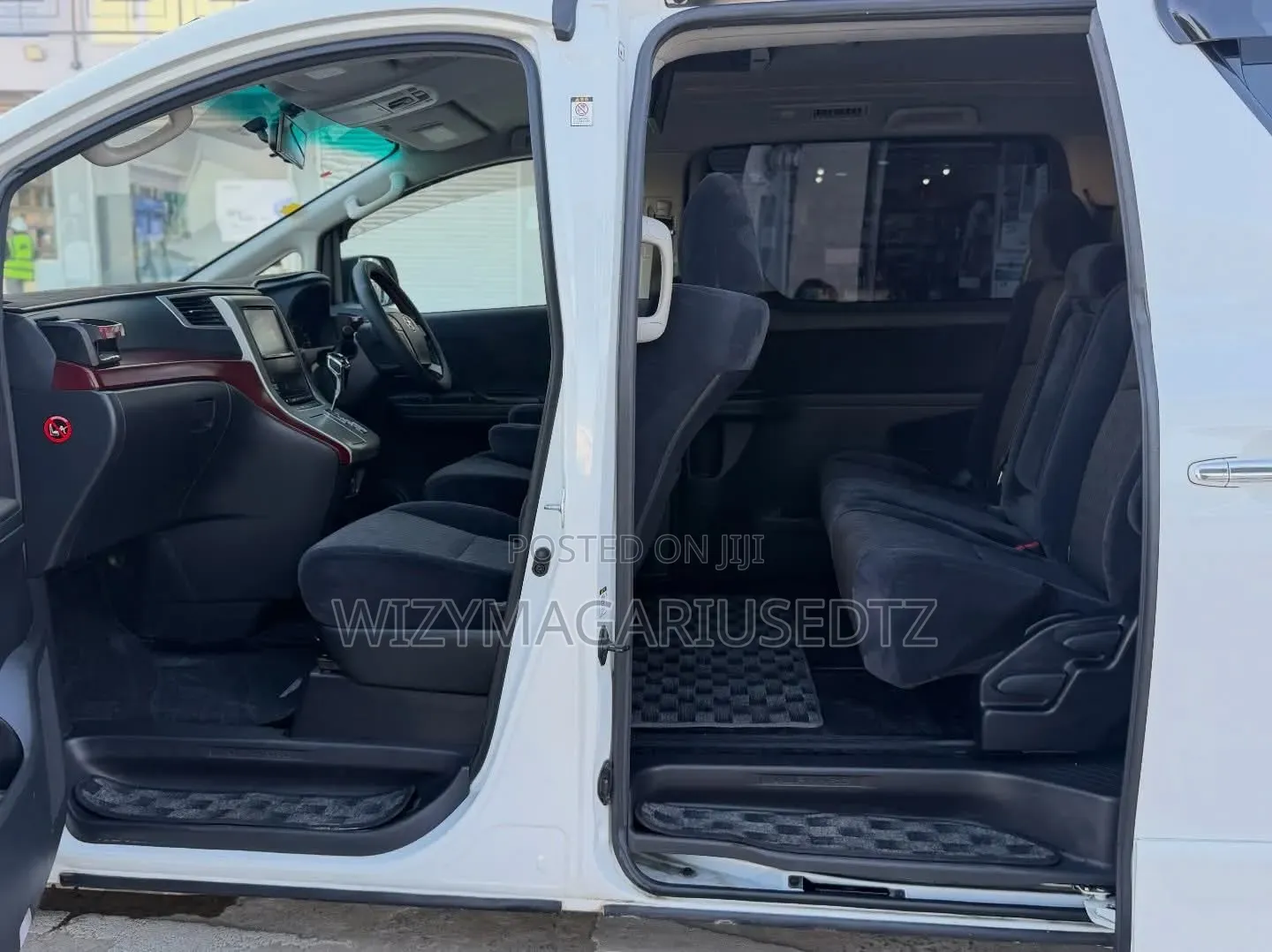 Toyota Alphard 2009 White