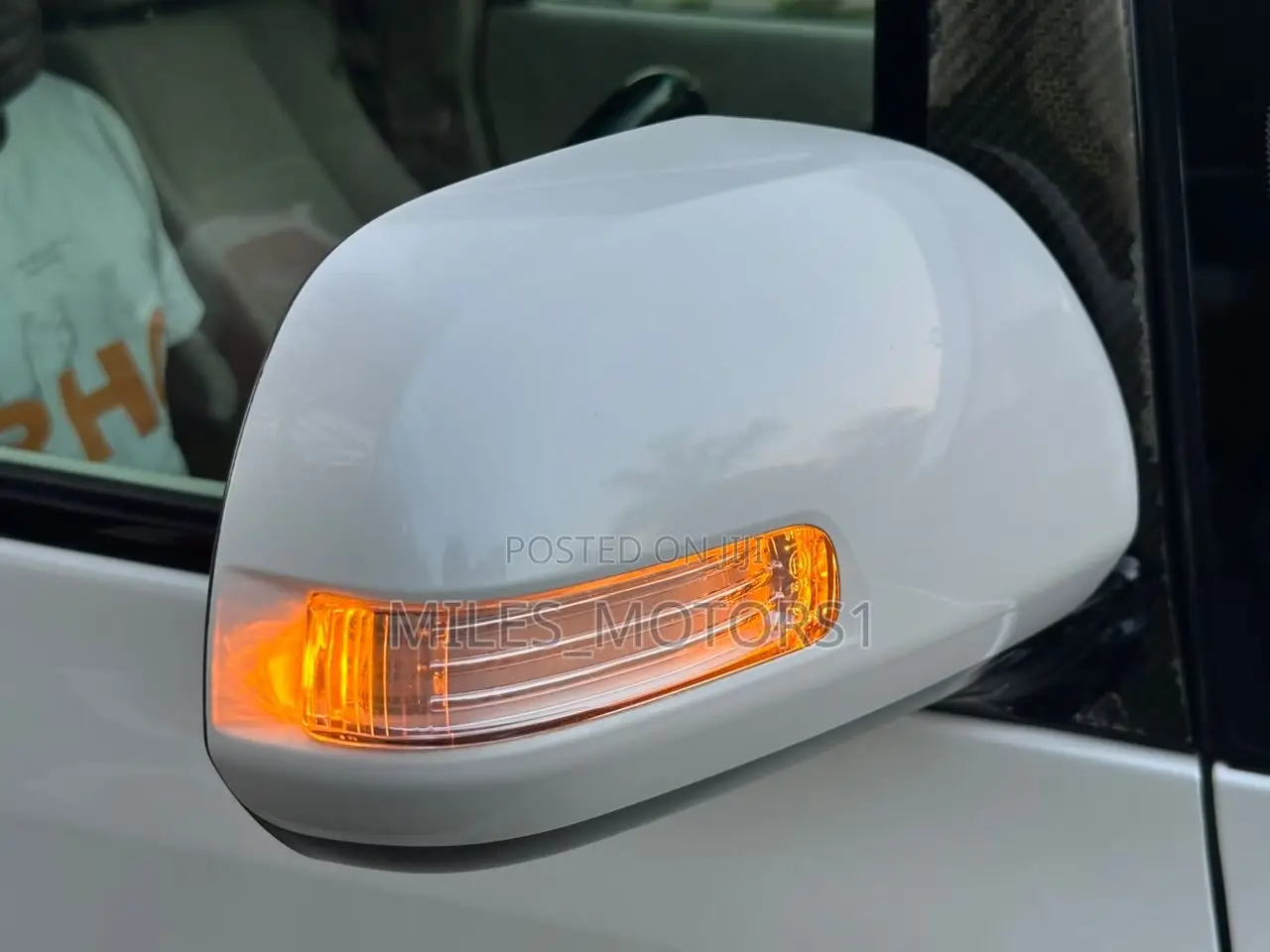 Toyota Alphard 2009 White