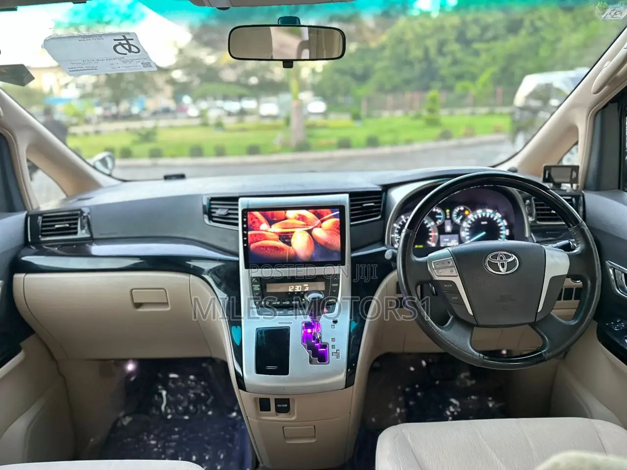 Toyota Alphard 2009 White