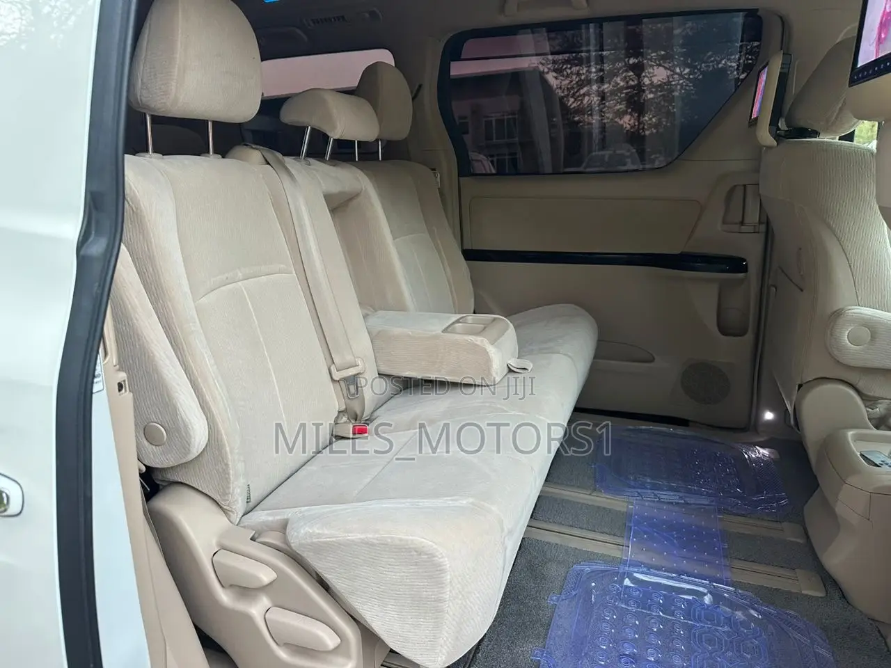 Toyota Alphard 2009 White