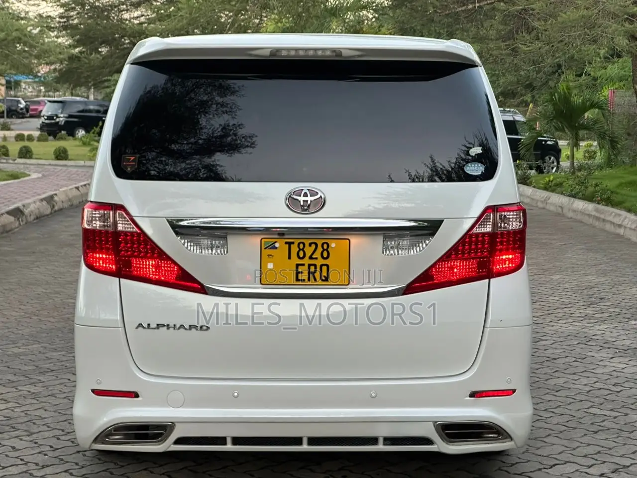 Toyota Alphard 2009 White