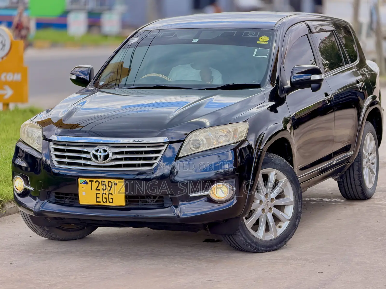 Toyota Vanguard 2012 Black