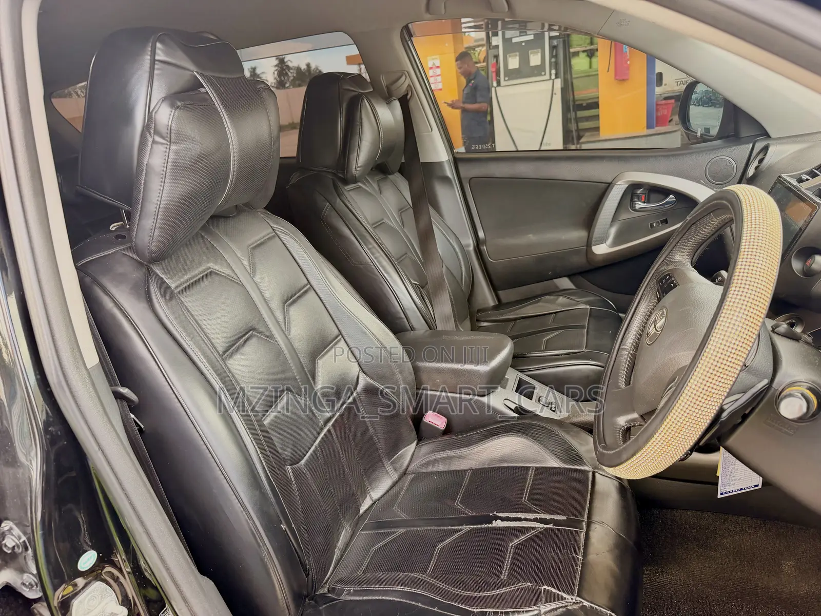 Toyota Vanguard 2012 Black