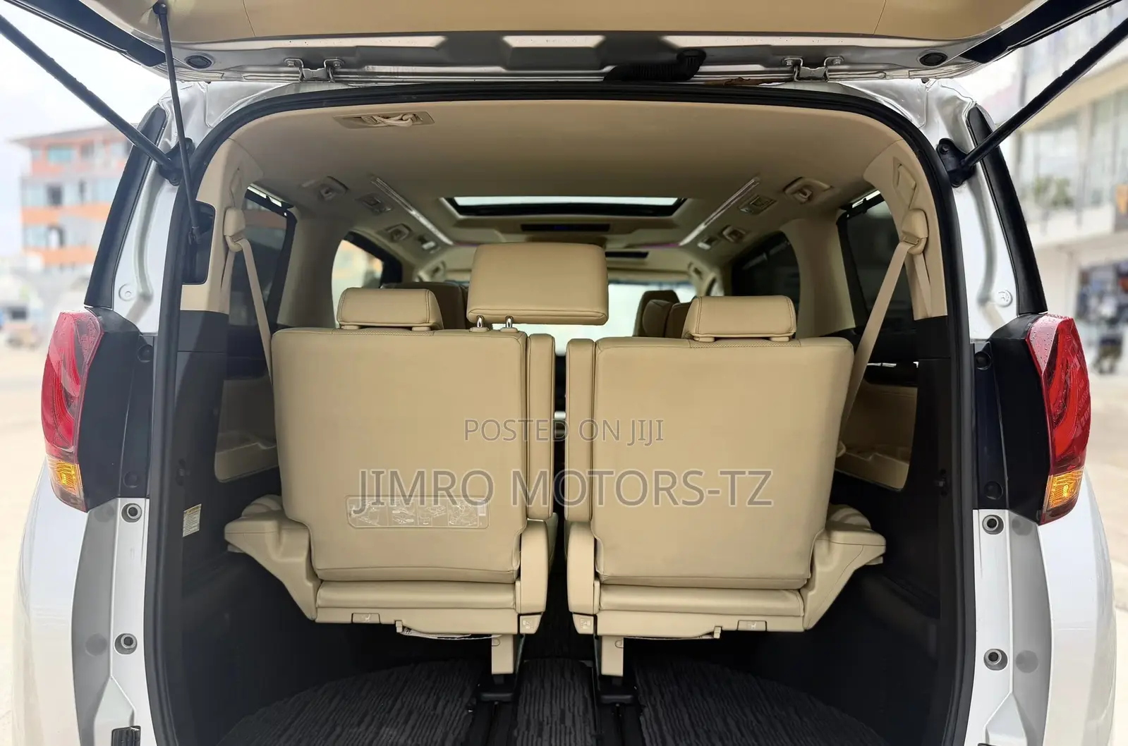 Toyota Alphard 2017 Silver