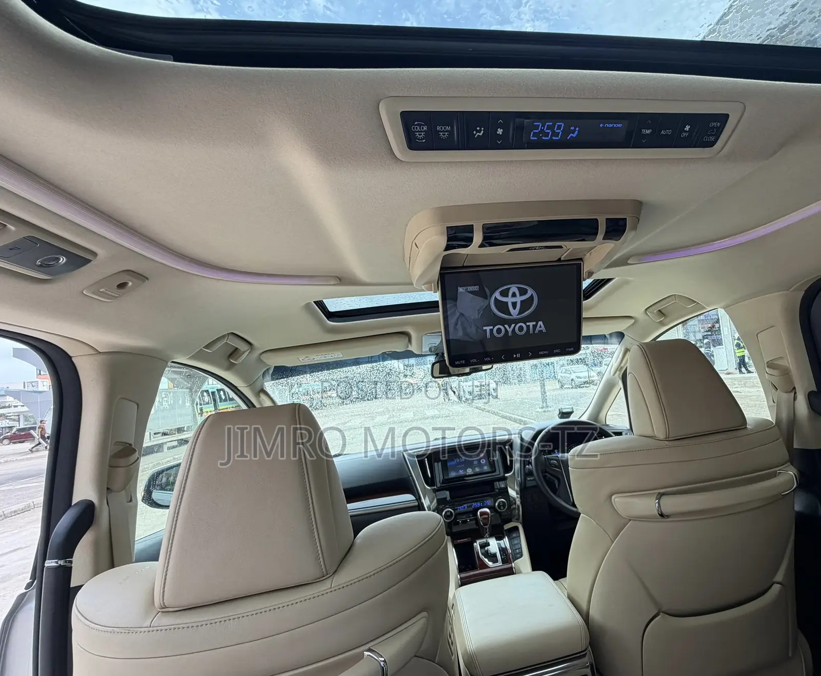 Toyota Alphard 2017 Silver