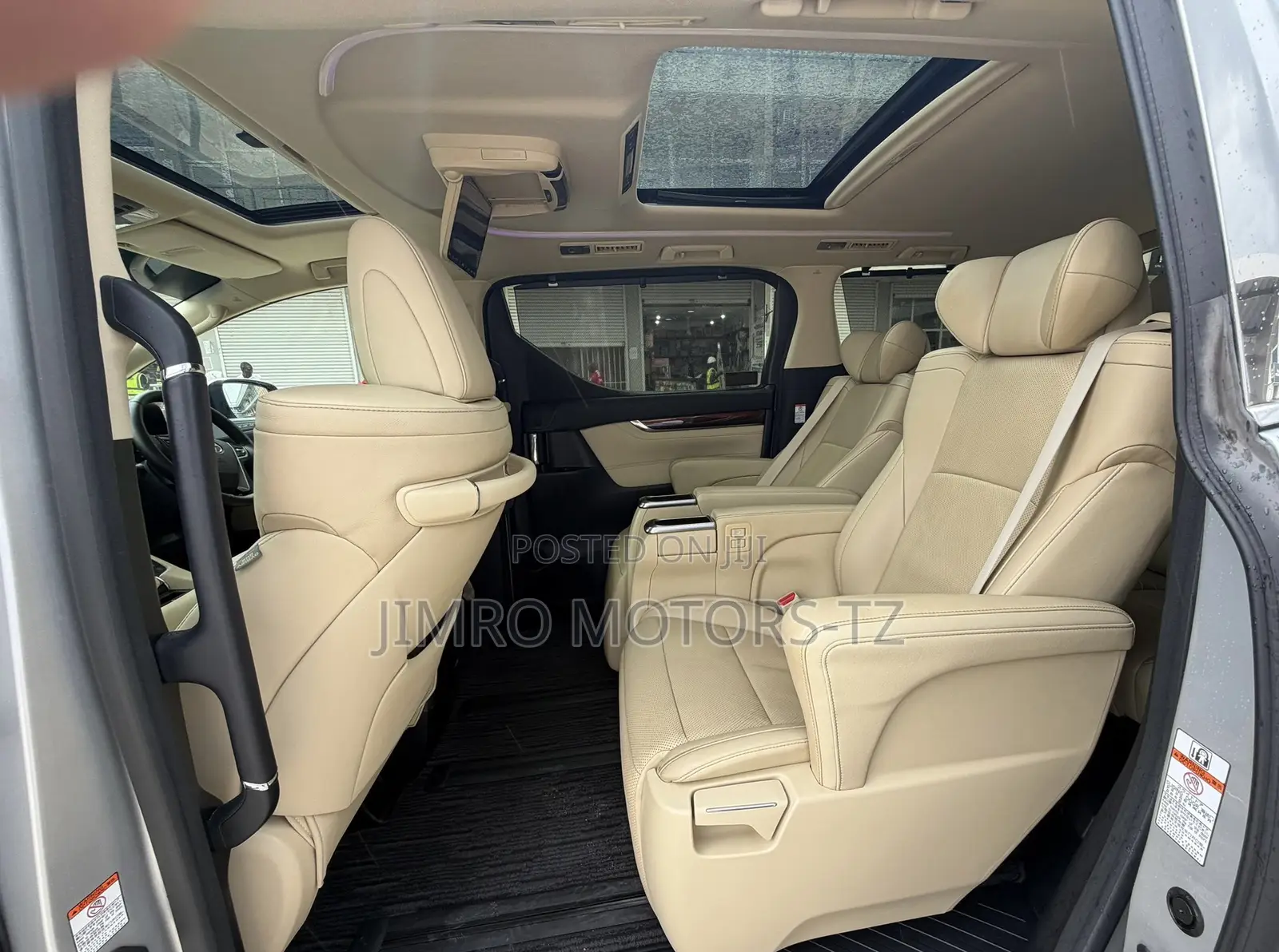 Toyota Alphard 2017 Silver
