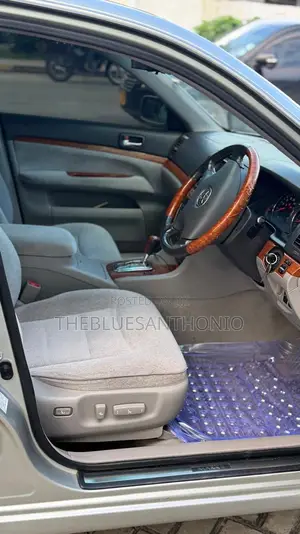 Toyota Mark II 2004 Silver