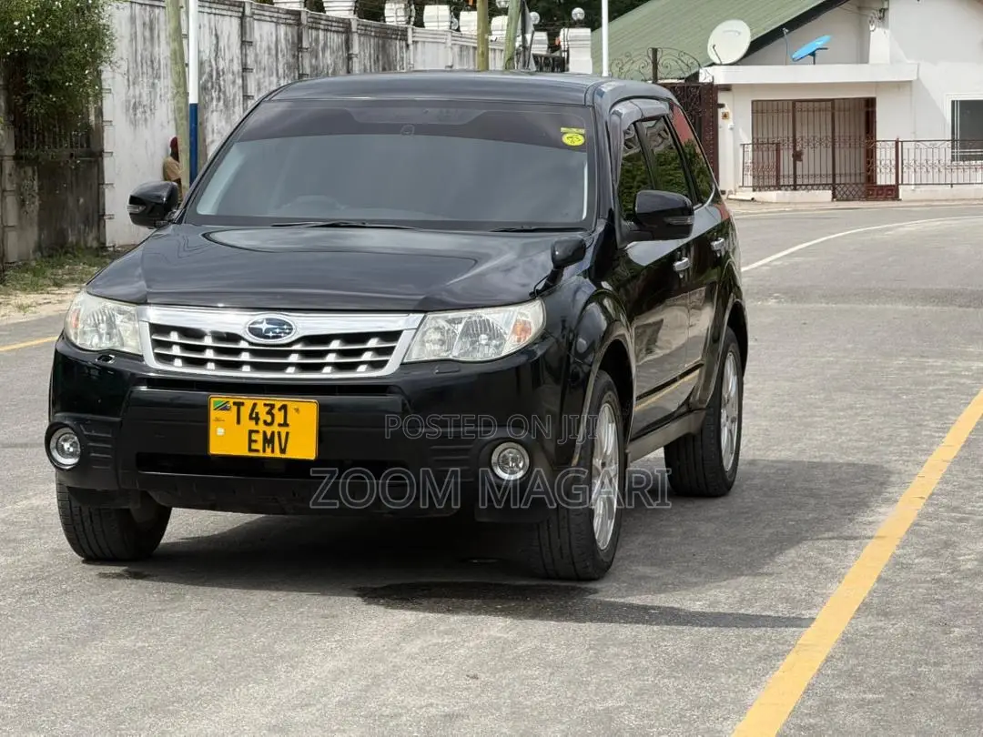 Subaru Forester 2013 Black