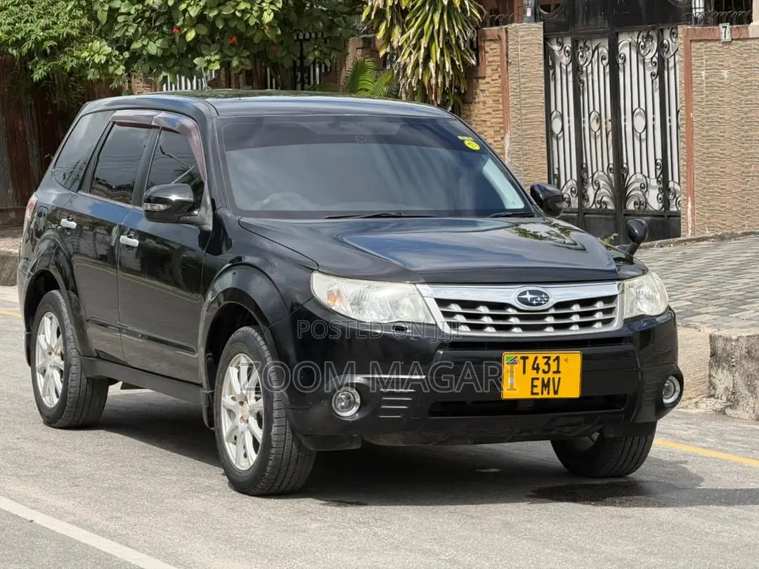 Subaru Forester 2013 Black