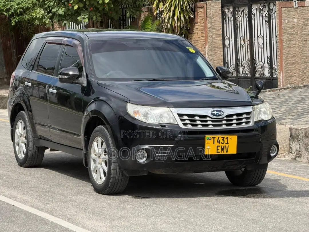 Subaru Forester 2013 Black