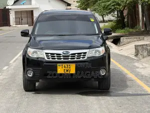 Subaru Forester 2013 Black