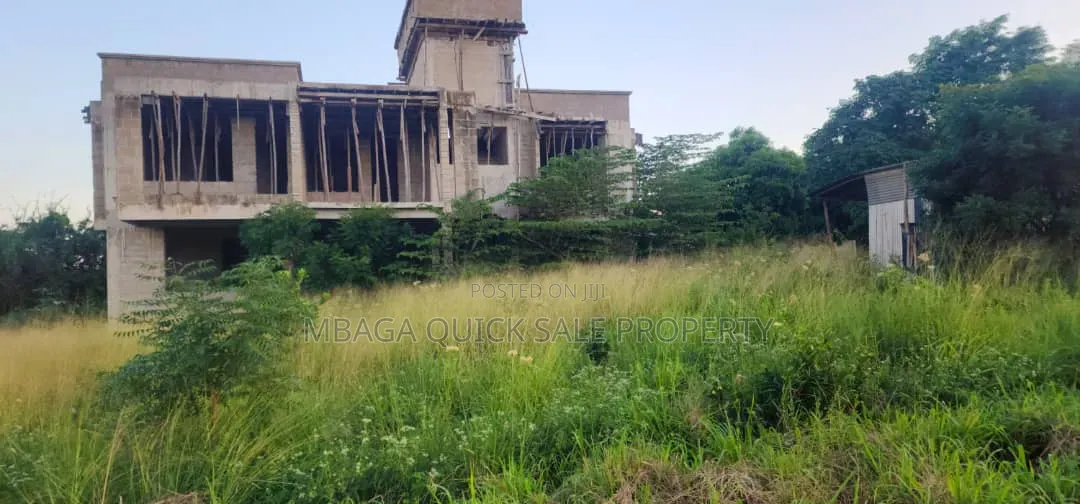 Plot Area SQM 800 for Sale at Mpiji Magoe