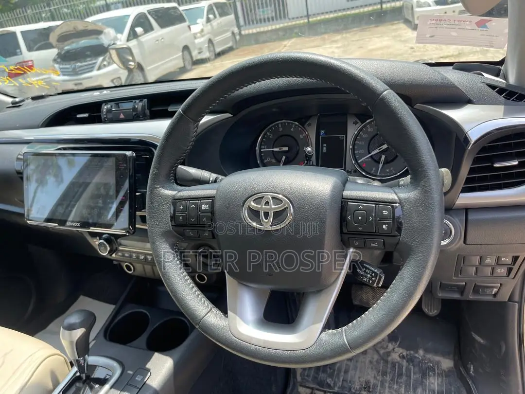 Toyota Hilux 2.4 Diesel 2020 Gray