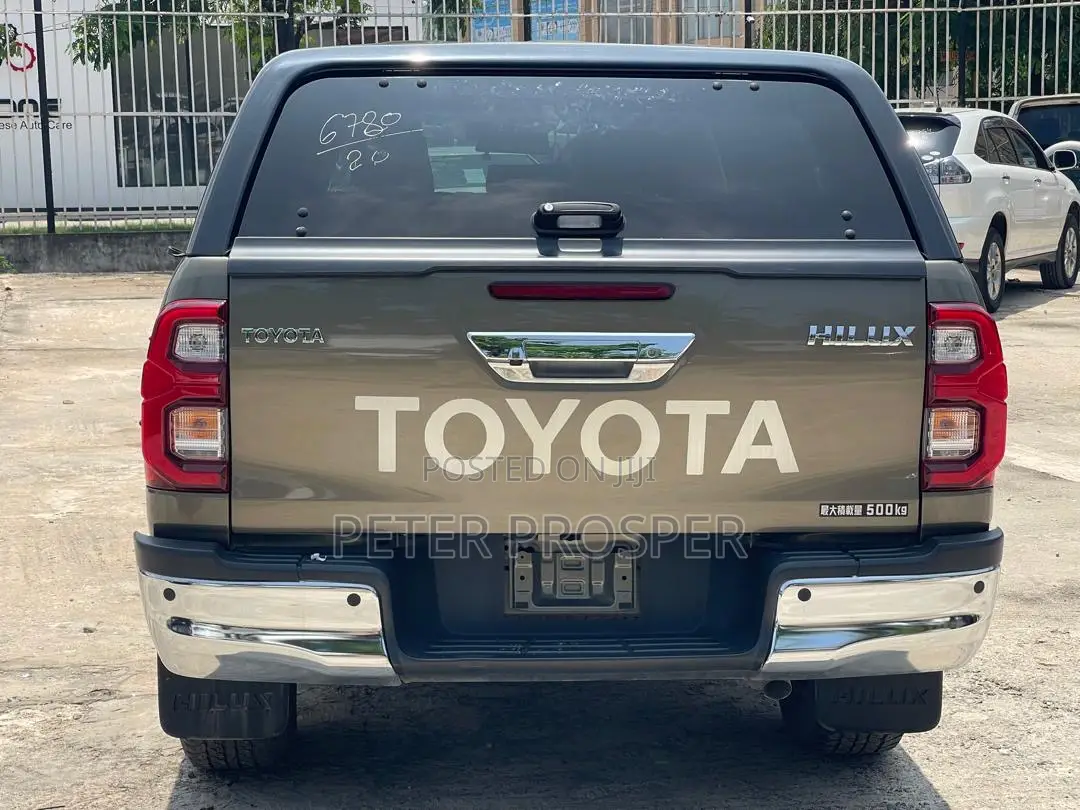 Toyota Hilux 2.4 Diesel 2020 Gray
