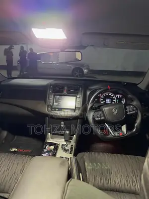 Toyota Crown 2010 Silver