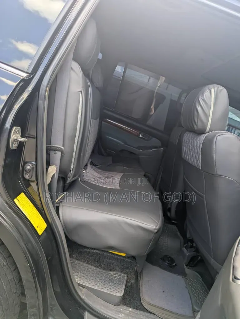 Toyota Land Cruiser Prado 2004 Black